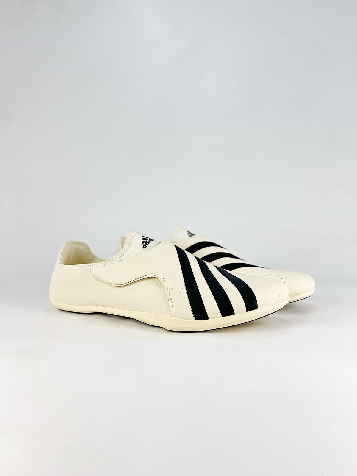 Pharrell Williams x Adidas Vario Flat Earther "Cream White Black"-Classic sneakers,Adidas Women's Shoe Sale / Men's Shoe Sale