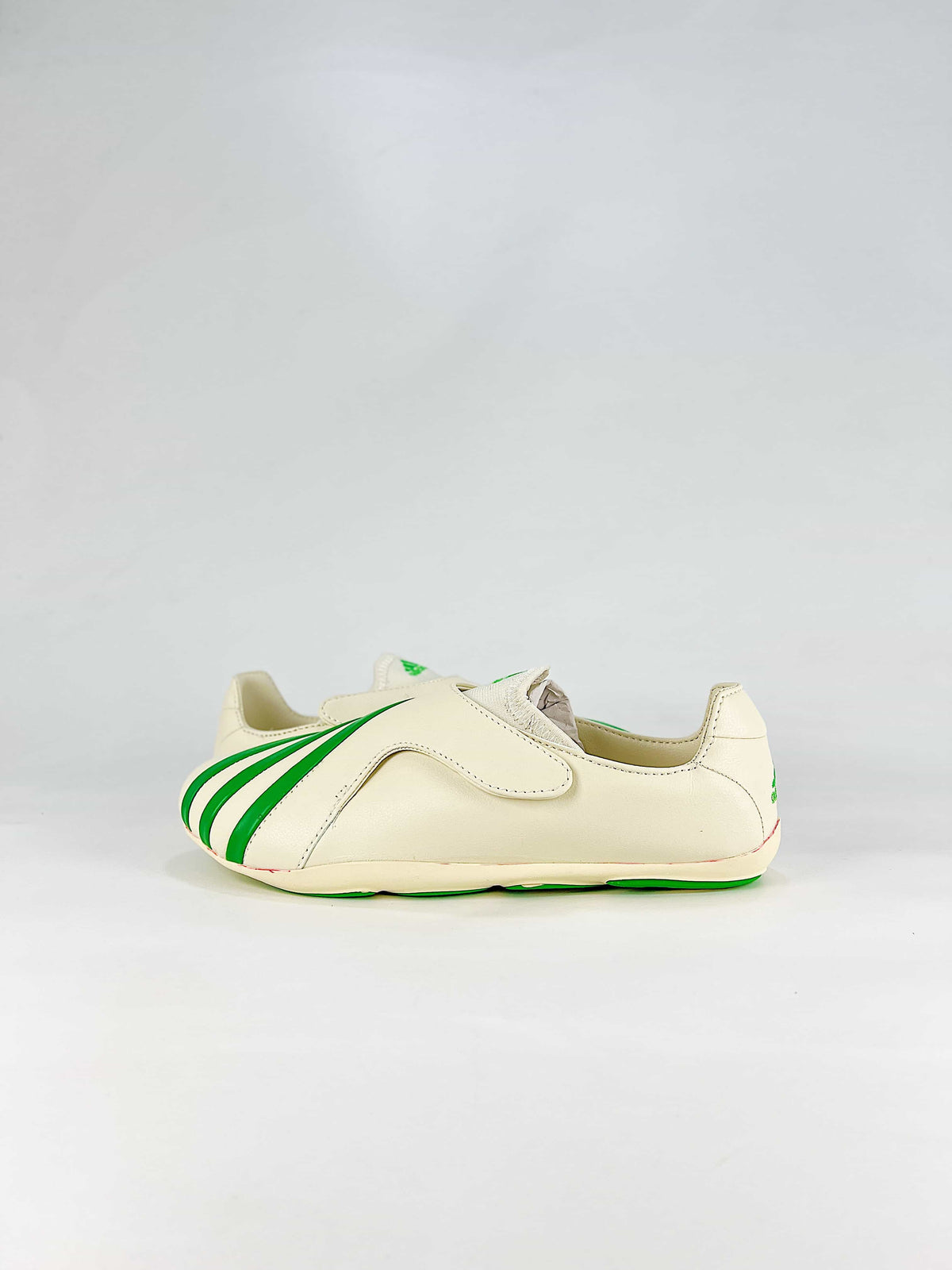 Pharrell Williams x Adidas Vario Flat Earther "Cream White Green"-Classic sneakers，Adidas Women's Shoe Sale / Men's Shoe Sale